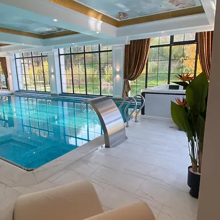 Noblesse Boutique&spa 4*